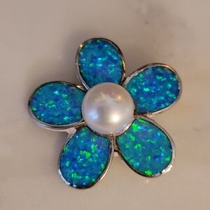 Silver 925 Flower Pendant with Pearl Center